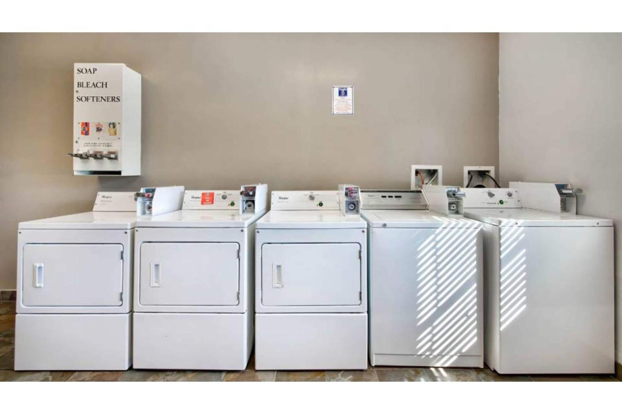 فندق Oyo Townhouse Beaumont Medical Center Area المظهر الخارجي الصورة